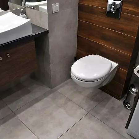 Lejlighed Q Grand - 3 Pokojowe Klimatyzowane Przy Manufakturze Z Garazem Gratis, Fv