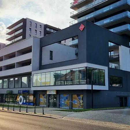 Q Grand - 3 Pokojowe Klimatyzowane Przy Manufakturze Z Garazem Gratis, Fv דירה *