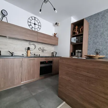 Lejlighed Q Grand - 3 Pokojowe Klimatyzowane Przy Manufakturze Z Garazem Gratis, Fv