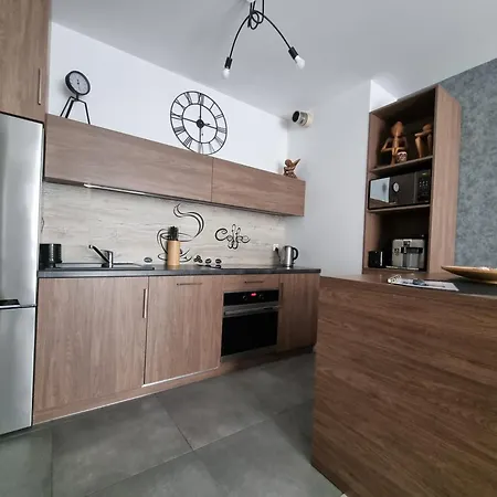 Q Grand - 3 Pokojowe Klimatyzowane Przy Manufakturze Z Garazem Gratis, Fv Apartmán Lodž