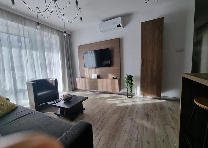 Q Grand - 3 Pokojowe Klimatyzowane Przy Manufakturze Z Garazem Gratis, Fv شقة *