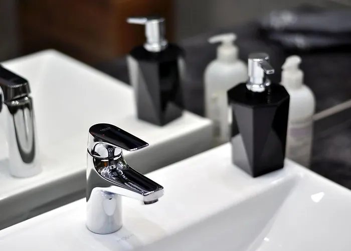 Q Grand - 3 Pokojowe Klimatyzowane Przy Manufakturze Z Garazem Gratis, Fv דירה לודז'