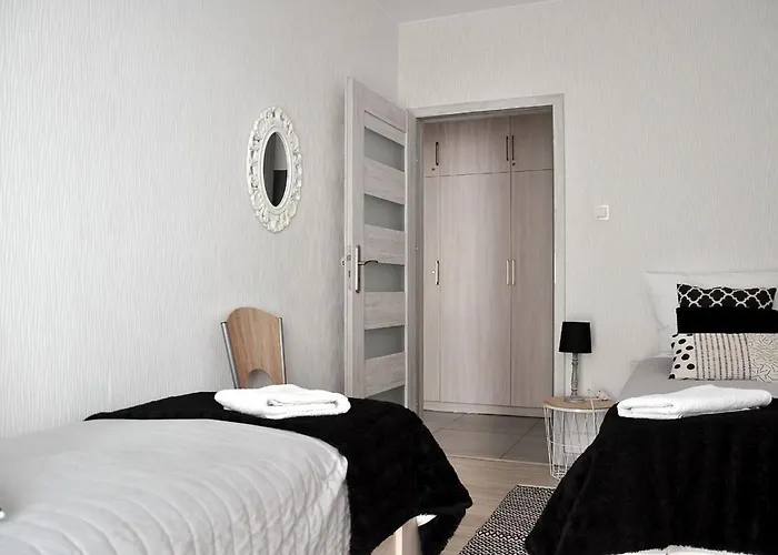 Q Grand - 3 Pokojowe Klimatyzowane Przy Manufakturze Z Garazem Gratis, Fv وودج