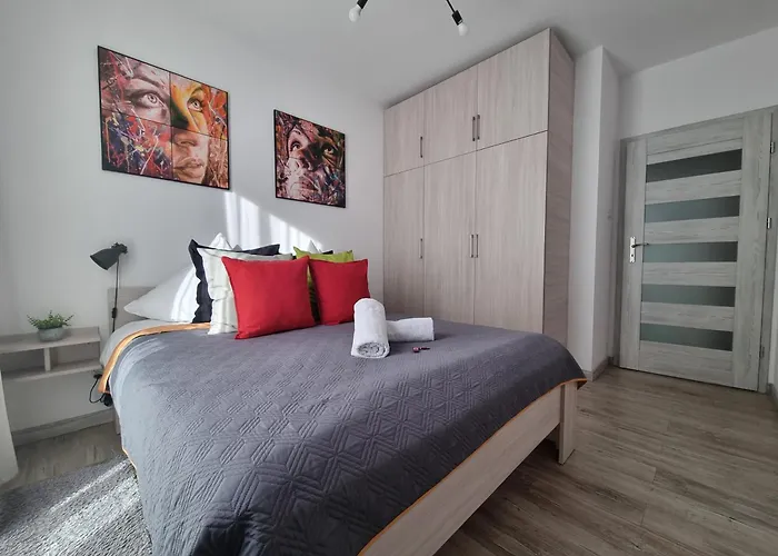 Q Grand - 3 Pokojowe Klimatyzowane Przy Manufakturze Z Garazem Gratis, Fv وودج